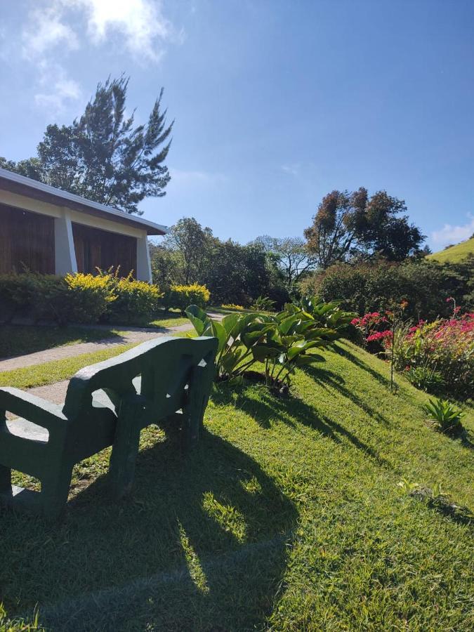 Belcruz Family Lodge Monteverde Exterior photo